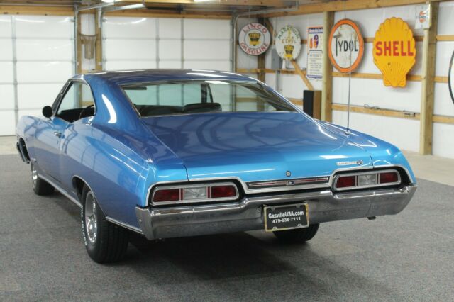 Chevrolet Impala 1967 image number 2