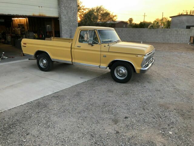 Ford F250 1974 image number 0