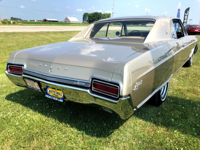 Buick Skylark 1967 image number 21