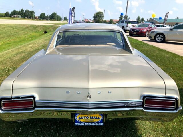 Buick Skylark 1967 image number 27