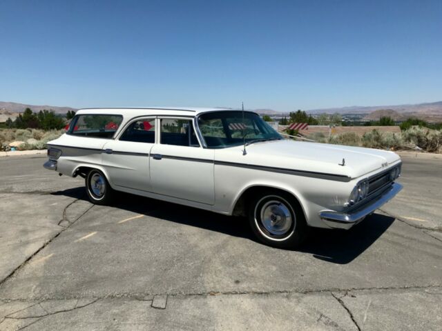 Dodge 880 Station Wagon 1964 image number 31