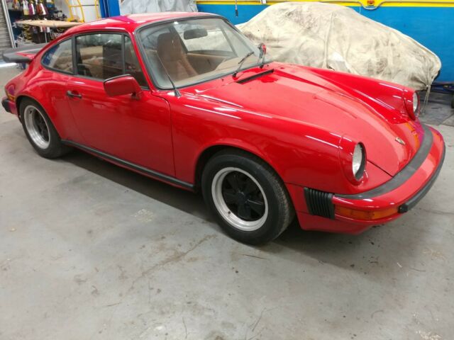 Porsche 911 1975 image number 0