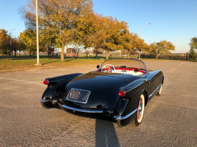 Chevrolet Corvette 1954 image number 25