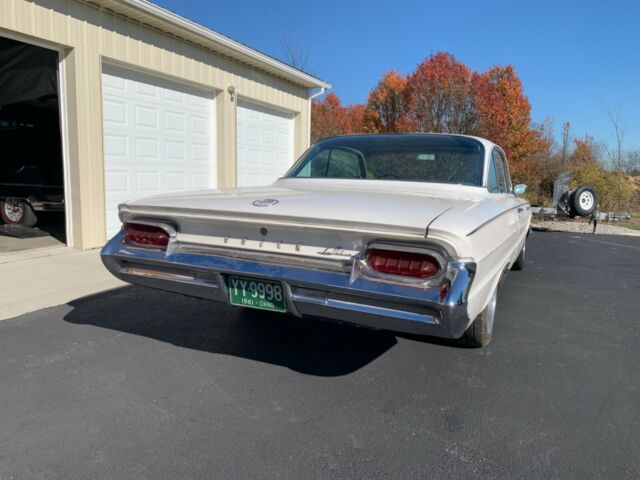 Buick LeSabre 1961 image number 8