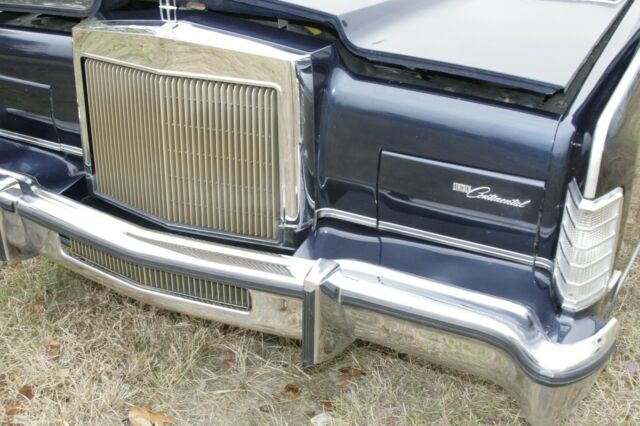 Lincoln Continental 1979 image number 22