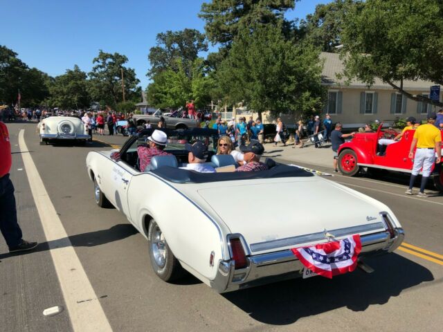 Oldsmobile Cutlass 1969 image number 23