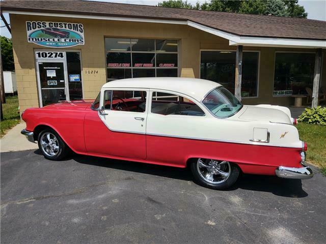 Pontiac Chieftain 1955 image number 15