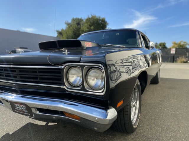 Plymouth Road Runner 1969 image number 19