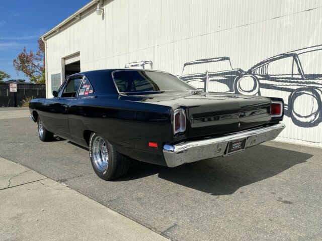 Plymouth Road Runner 1969 image number 4