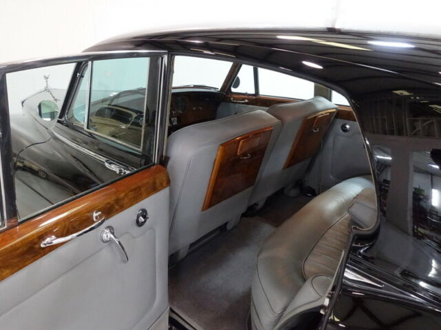 Rolls-Royce Silver Cloud III 1964 image number 41