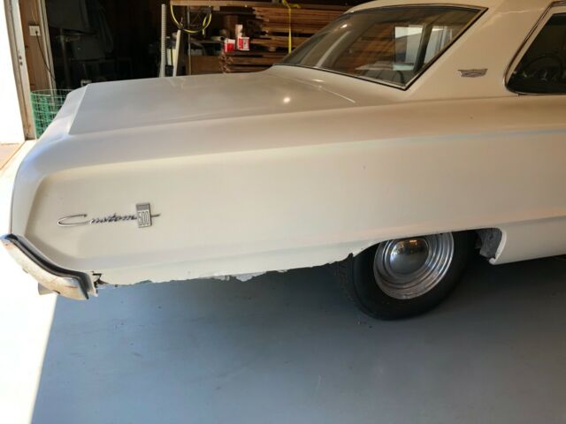 Ford Galaxie 1964 image number 16