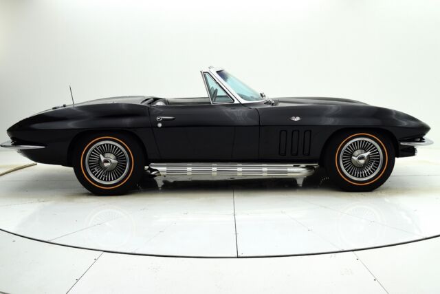 Chevrolet Corvette 1966 image number 18