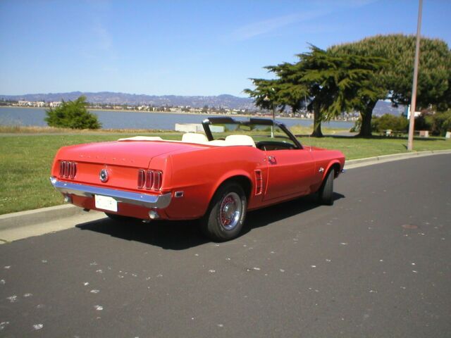 Ford Mustang 1969 image number 11