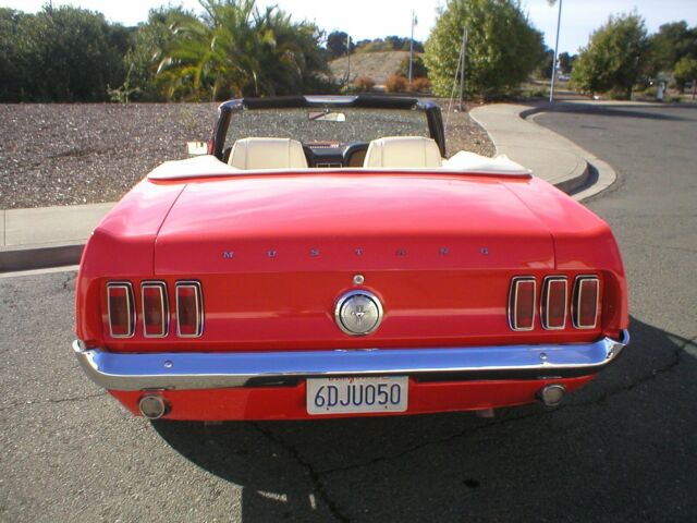 Ford Mustang 1969 image number 22