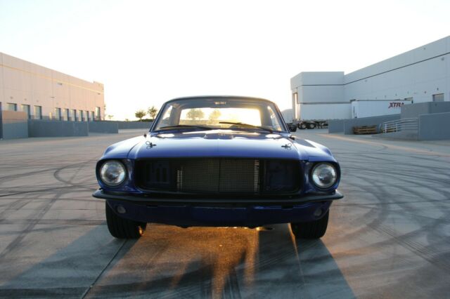 Ford Mustang 1967 image number 28