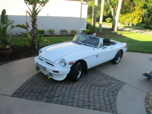 MG MGB 1979 image number 20