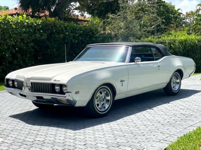 Oldsmobile Cutlass 1969 image number 0