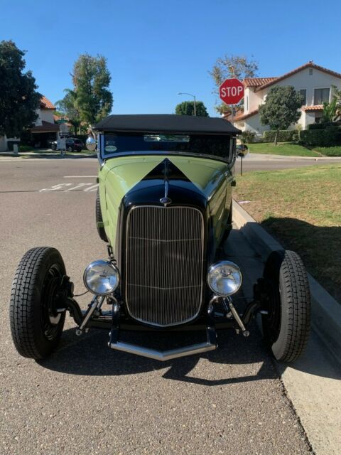 Ford Chopped Top 1932 image number 31