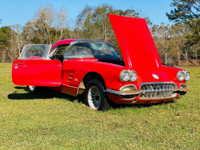 Chevrolet Corvette 1960 image number 8