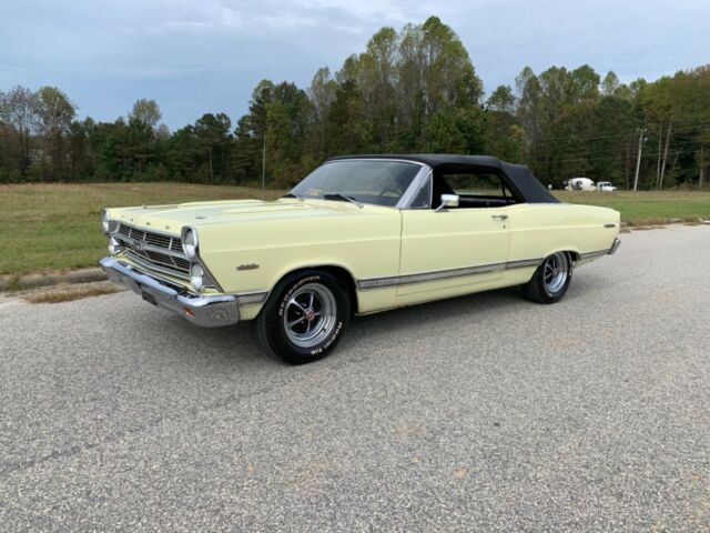 Ford Fairlane 1967 image number 0