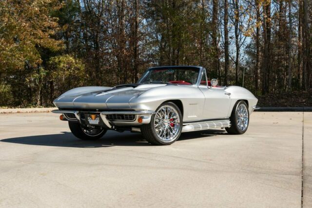 Chevrolet Corvette 1966 image number 2