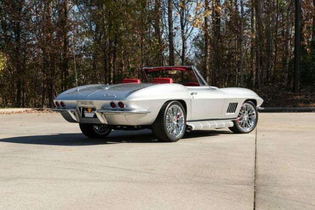 Chevrolet Corvette 1966 image number 27