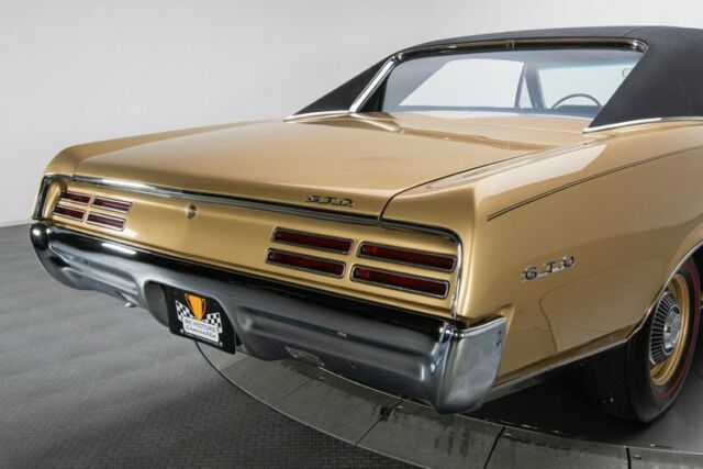 Pontiac GTO 1967 image number 20