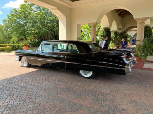 Cadillac Fleetwood  series  75 1959 image number 4