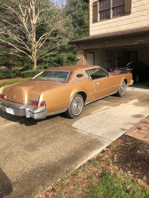 Lincoln Continental Mk IV 1974 image number 0