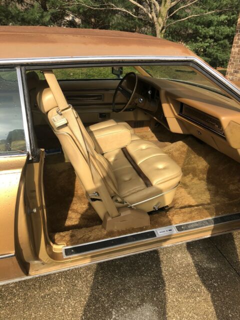 Lincoln Continental Mk IV 1974 image number 14