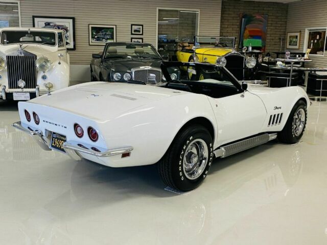 Chevrolet Corvette 1969 image number 15