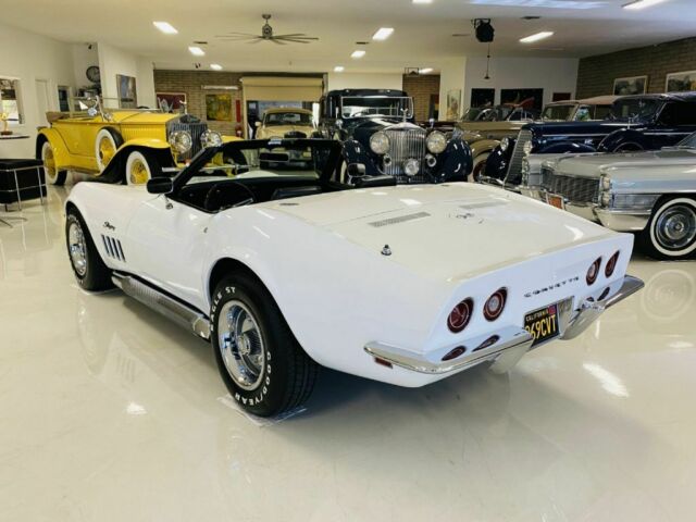 Chevrolet Corvette 1969 image number 47