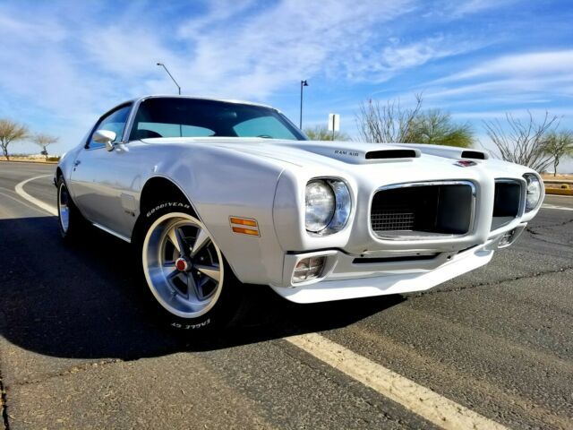 Pontiac Firebird 1971 image number 2