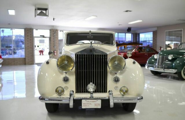 Rolls-Royce Silver Wraith 1951 image number 36