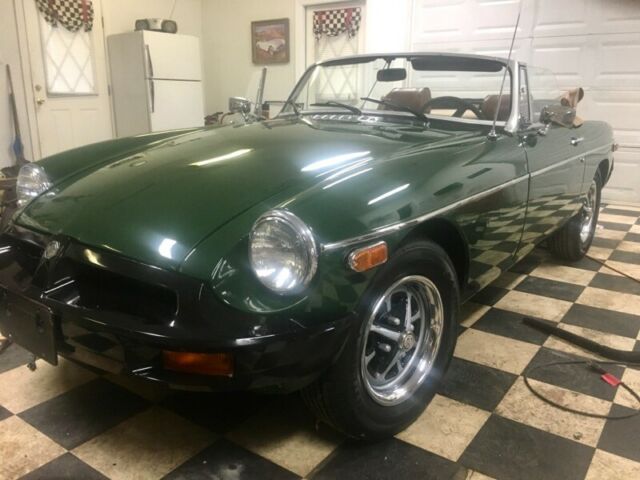 MG MGB 1977 image number 0