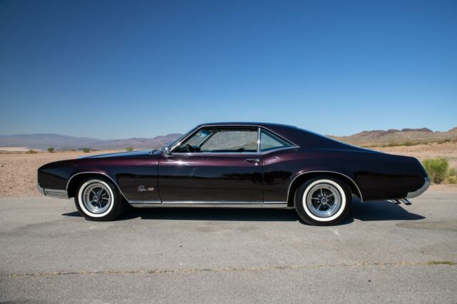 Buick Riviera 1967 image number 0