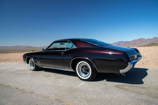 Buick Riviera 1967 image number 11