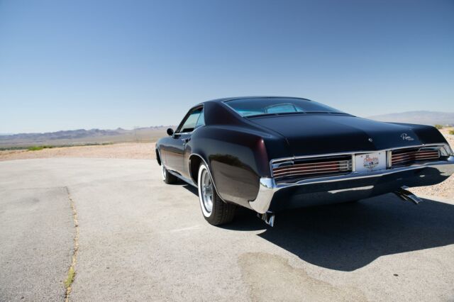 Buick Riviera 1967 image number 12