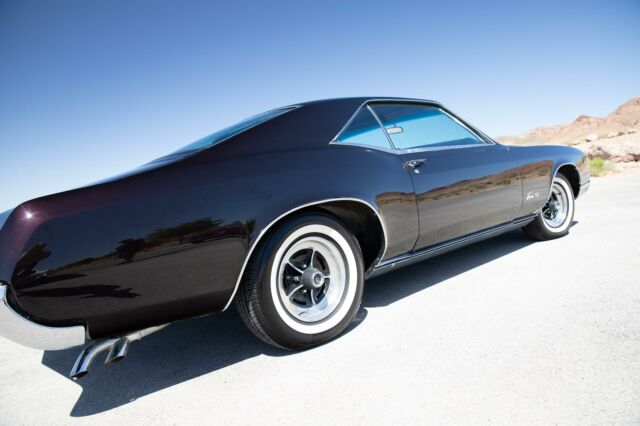 Buick Riviera 1967 image number 17