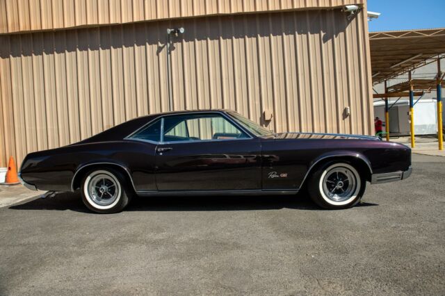 Buick Riviera 1967 image number 32