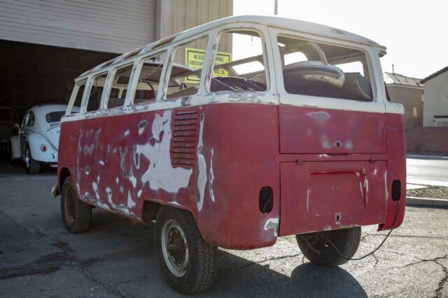 Volkswagen Bus/Vanagon 1966 image number 2