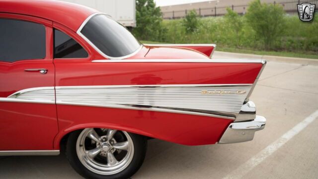 Chevrolet Bel Air/150/210 1957 image number 21