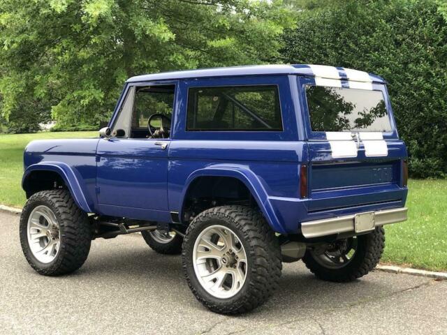 Ford Bronco 1974 image number 9