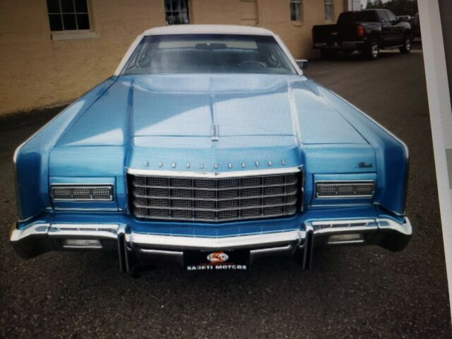 Lincoln Continental 1973 image number 23