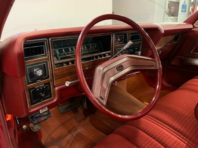 Ford LTD 1978 image number 39