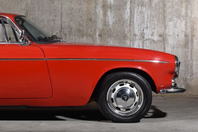 Volvo P1800 1969 image number 6