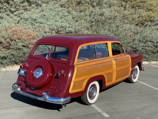 Ford Custom Deluxe Woody 1950 image number 11