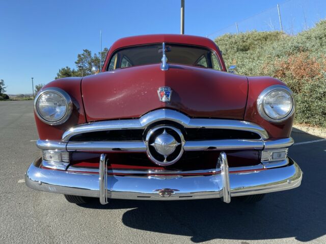 Ford Custom Deluxe Woody 1950 image number 17