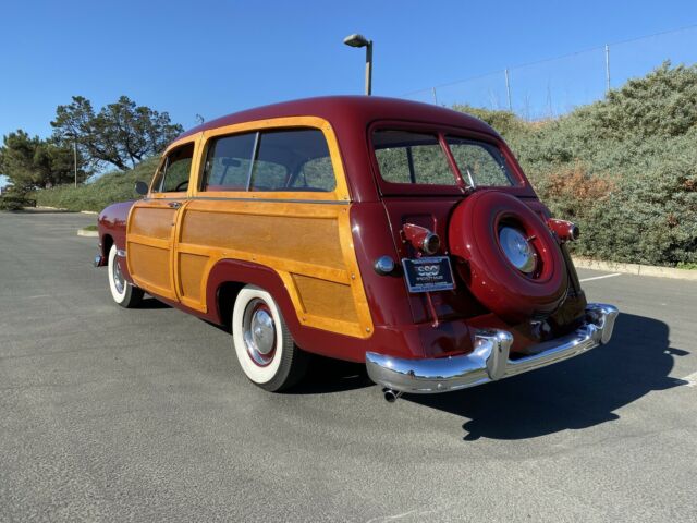 Ford Custom Deluxe Woody 1950 image number 4