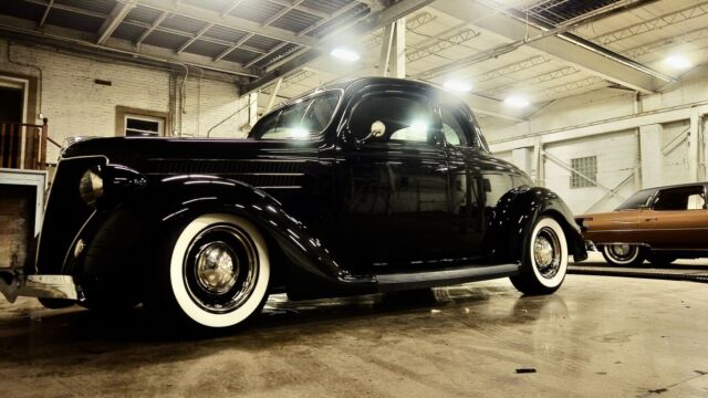 Ford 5 Window Coupe 1936 image number 0